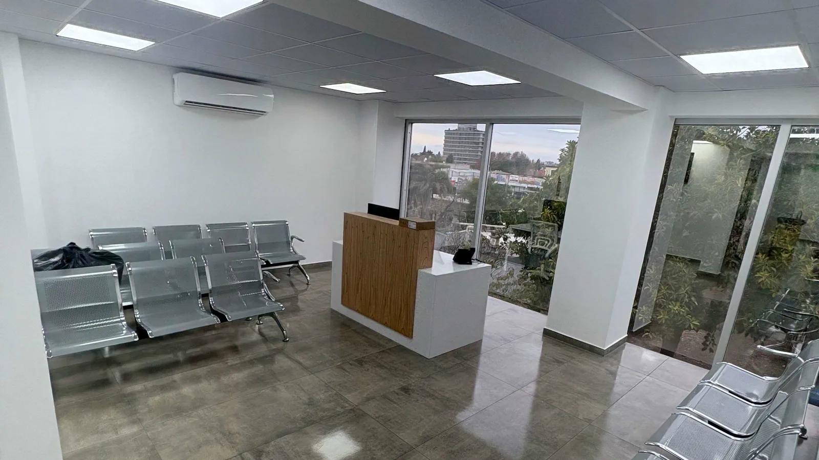 Sala de espera de la sede de Ituzaingó